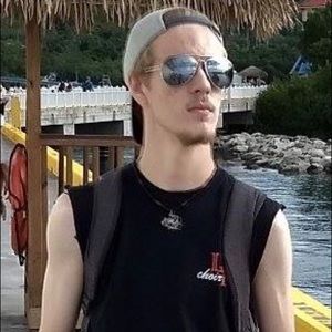 Meet your Posher, Gavin